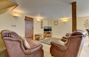 TV - 3 Bed in Tiverton (oc-thresh) (Cove)