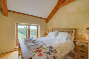 3 عدّة غرف نوم ومكواة/لوح كي وواي فاي مجانًا وملاءات أسرّة