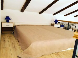 1 habitación, acceso a internet y ropa de cama