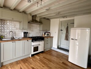 Ground floor:  Spacious kitchen/dining room - Garth Iwrch, Bodnant Estate, Colwyn Bay , Conwy, Wales (Colwyn Bay)