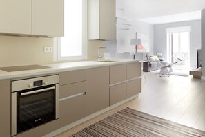 Fridge, microwave, oven, dishwasher - Zabaleta Beach by FeelFree Rentals (Donostia)