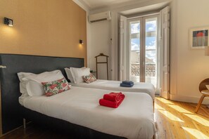 2 Schlafzimmer, Zimmersafe, Bügeleisen/Bügelbrett, Reisekinderbett