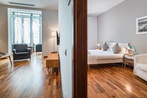 3 bedrooms, iron/ironing board, free WiFi, bed sheets - Alibei 1 - Habitat Apartments (Barcelona)