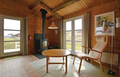 Nice home in Fanø with house sea view