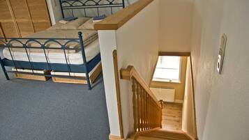 1 Schlafzimmer, Reisekinderbett, WLAN, Bettwäsche