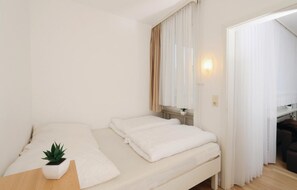 2 bedrooms