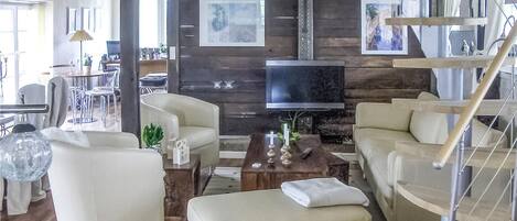 TV, DVD player, table tennis