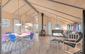 Dining - Beautiful home in Ringkøbing with sauna (Ringkøbing)