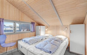 3 bedrooms, travel cot, free WiFi
