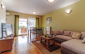 TV, table tennis - 2 bedroom gorgeous apartment in Zadar (Zadar)
