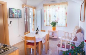 Dining - 2 bedroom awesome apartment in Srima (Srima)