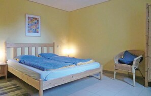 2 bedrooms, travel crib, free WiFi - Nice apartment in Noertrange with WiFi (Noertrange)