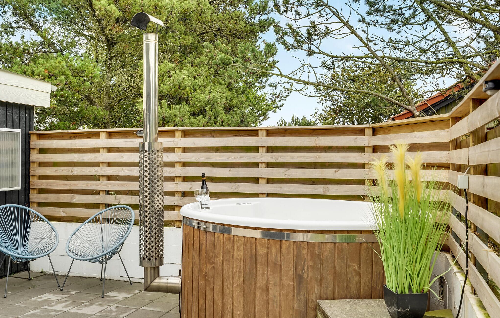 مغطس سبا خارجي