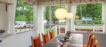 4 bedroom nice home in Eringsboda
