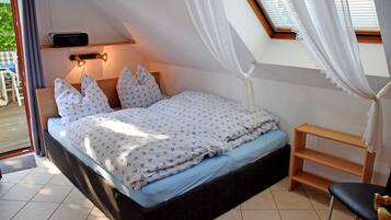 1 Schlafzimmer, Reisekinderbett, WLAN, BettwÀsche