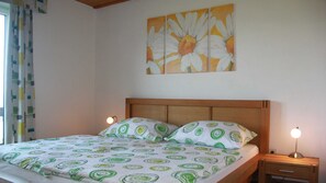 2 bedrooms, bed sheets