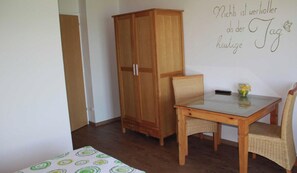 Unclassified image, 2 of 16, button - Margaritenwohnung - Bauernhof Schöbringer bed and breakfast (Miglberg)