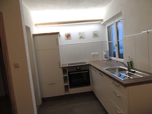 Fridge, oven