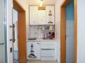 Kühlschrank, Mikrowelle, Geschirrspüler