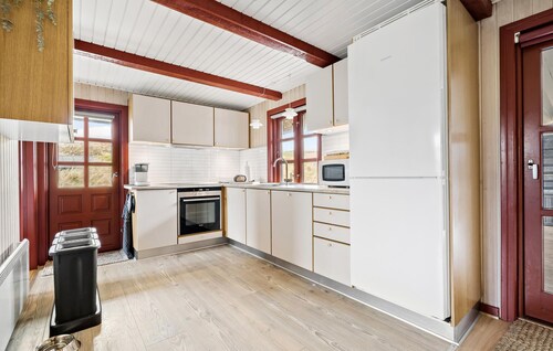 Cozy home in Hvide Sande with sauna