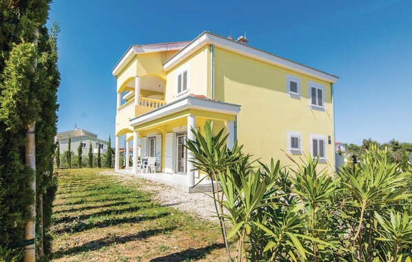 Exterior - 2 bedroom nice apartment in Pakostane (Pakostane)