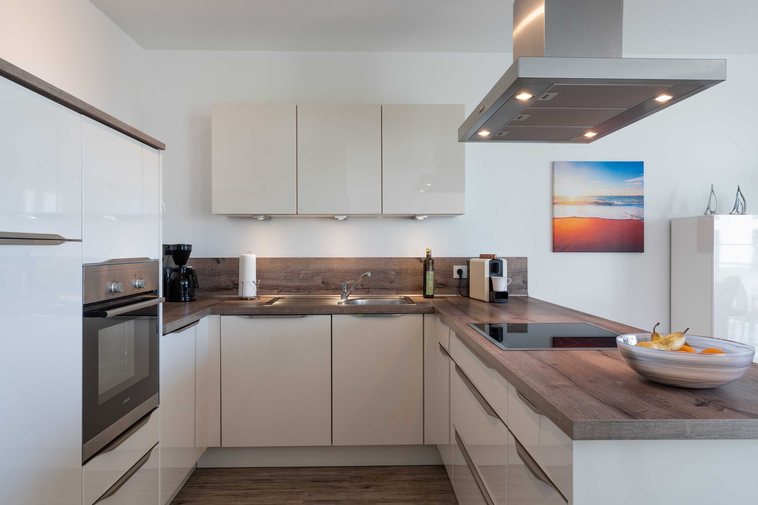 Réfrigérateur, micro-ondes, four, lave-vaisselle