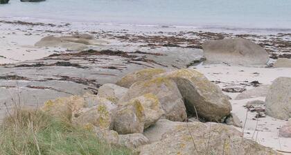 5 bedroom nice home in Kerlouan