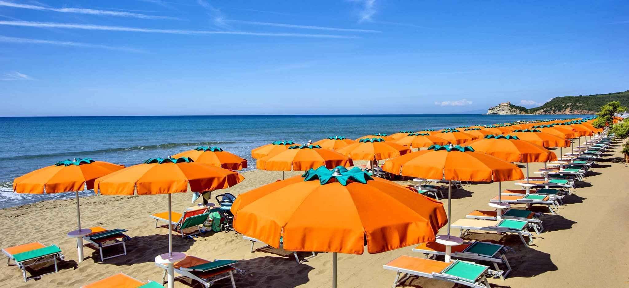 Una spiaggia nelle vicinanze