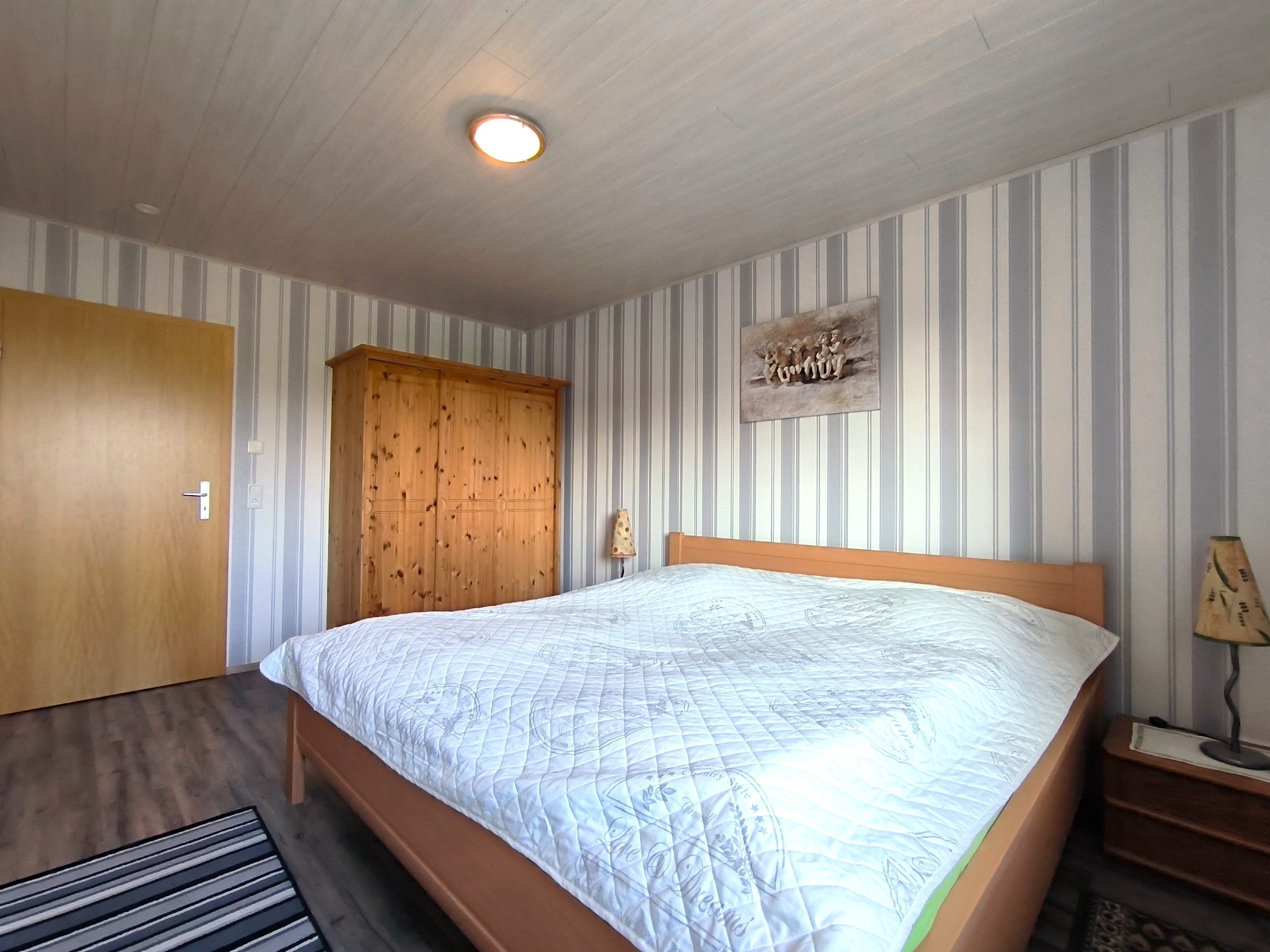 2 chambres, lit parapluie, Wi-Fi, draps fournis