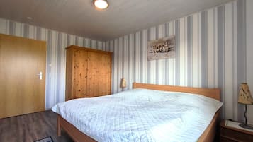 2 chambres, lit parapluie, Wi-Fi, draps fournis