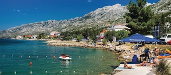 Nice apartment in Starigrad Paklenica