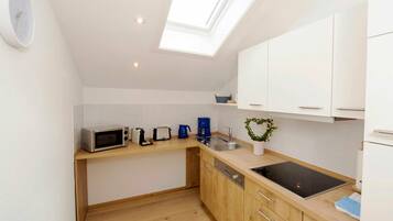 Fridge, microwave, dishwasher, highchair