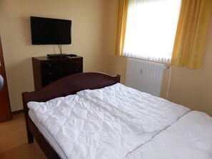 Unclassified image, 3 of 22, button