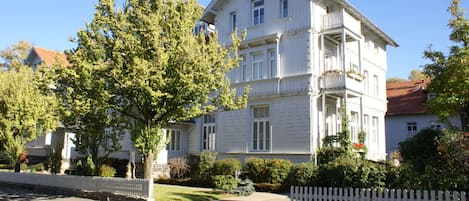 Esterni