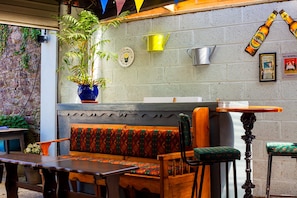 Bar (on property) - The Anvil Bar & Restaurant (Castlemaine)
