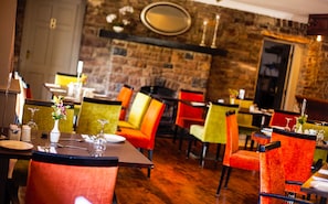 Restaurant - The Anvil Bar & Restaurant (Castlemaine)