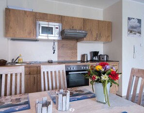 Køleskab, mikrobølgeovn, ovn, opvaskemaskine