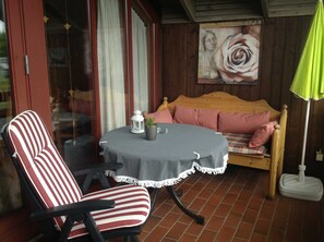 Unclassified image, 5 of 18, button