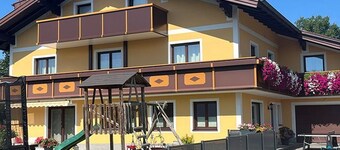 Apartment Mondseeberg  -  Guesthouse Wienerroither