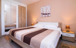 5 dormitorios, wifi gratis, ropa de cama