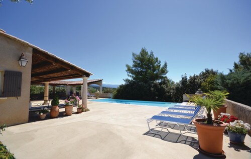 Impresionante casa en Joucas con cocina