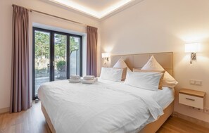 1 bedroom, free WiFi, bed sheets - Gorgeous apartment in Binz with indoor swimming pool (Prora/Rügen)