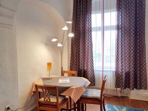 Unclassified image, 5 of 22, button