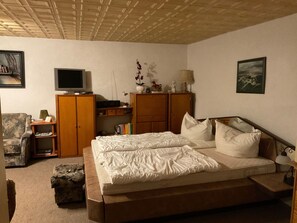 Unclassified image, 3 of 11, button