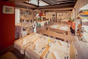 Dining - Holiday apartment with pool (Umag)