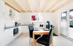 Kühlschrank, Herdplatte, Geschirrspüler