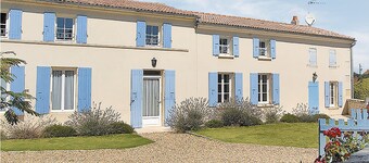 Awesome home in Romegoux