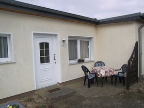 Unclassified image, 3 of 9, button