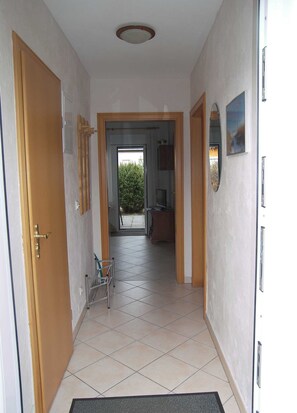 Unclassified image, 2 of 9, button