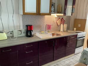 Unclassified image, 5 of 12, button